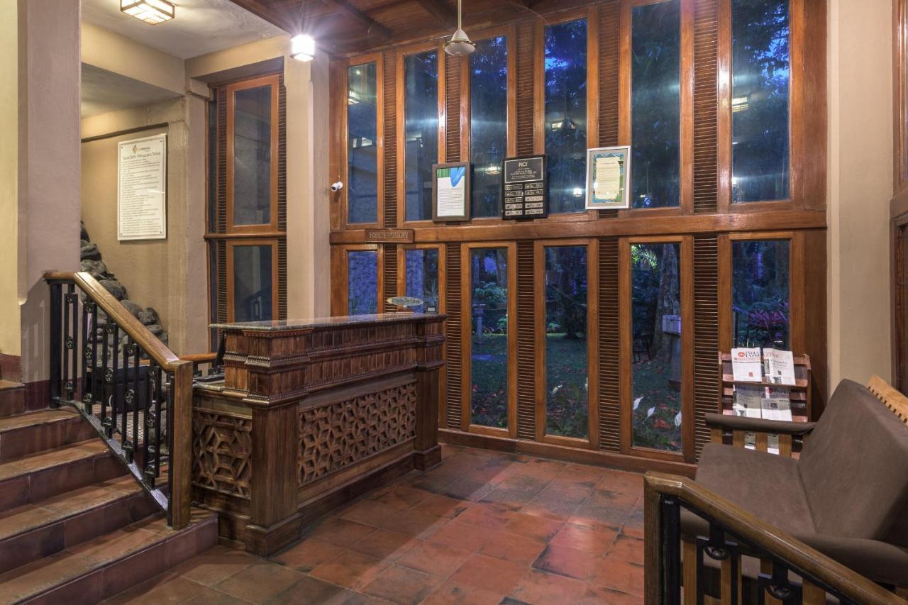 Hotel Club Mahindra Thekkady Extérieur photo