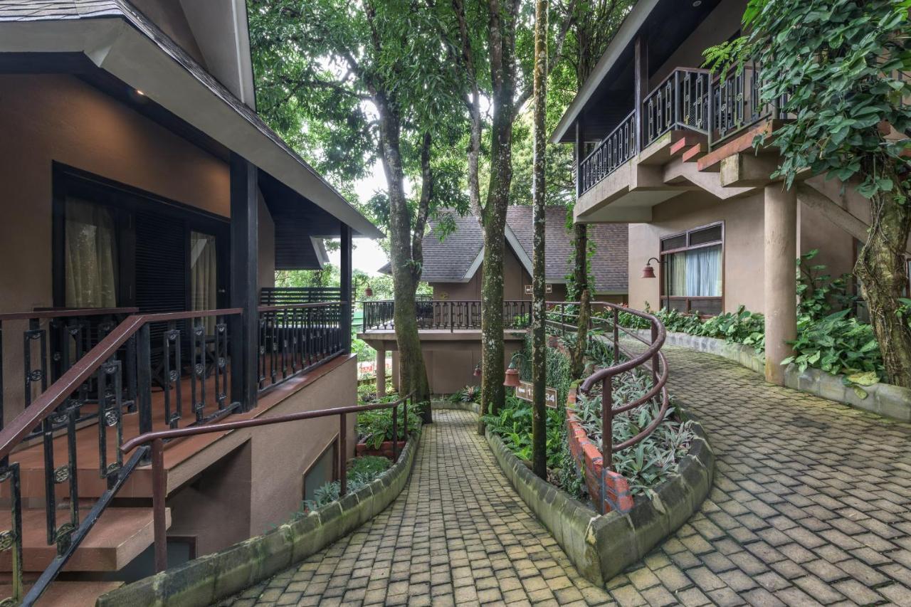 Hotel Club Mahindra Thekkady Extérieur photo