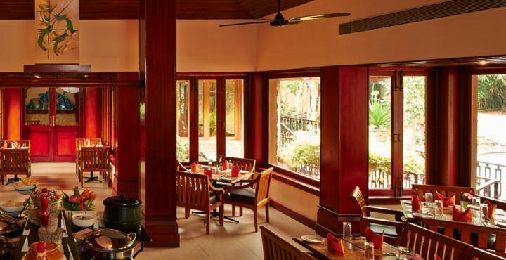 Hotel Club Mahindra Thekkady Extérieur photo