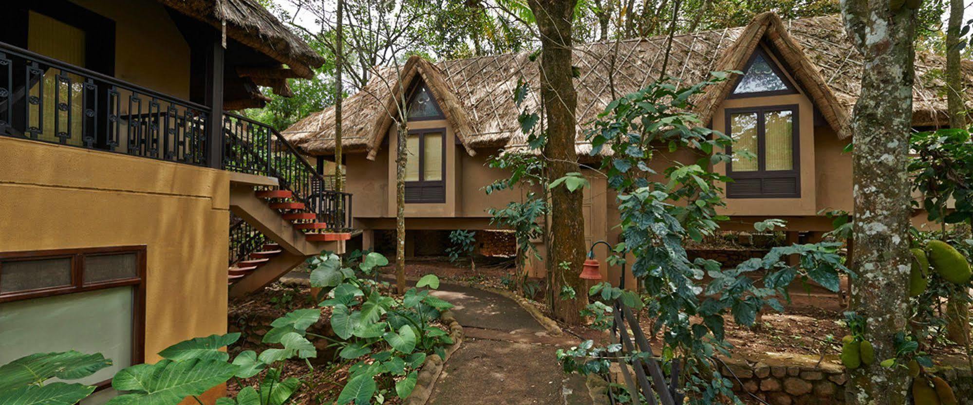Hotel Club Mahindra Thekkady Extérieur photo